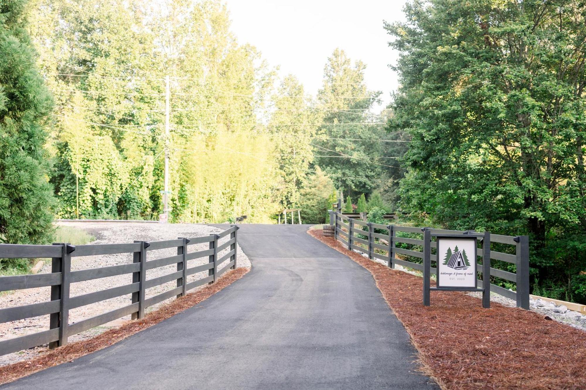 A Frame Of Mind Villa Dahlonega Exterior photo